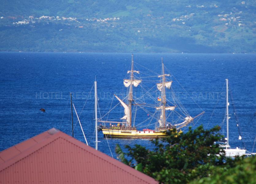 pts-les-saintes-vue-bateau-2-mats